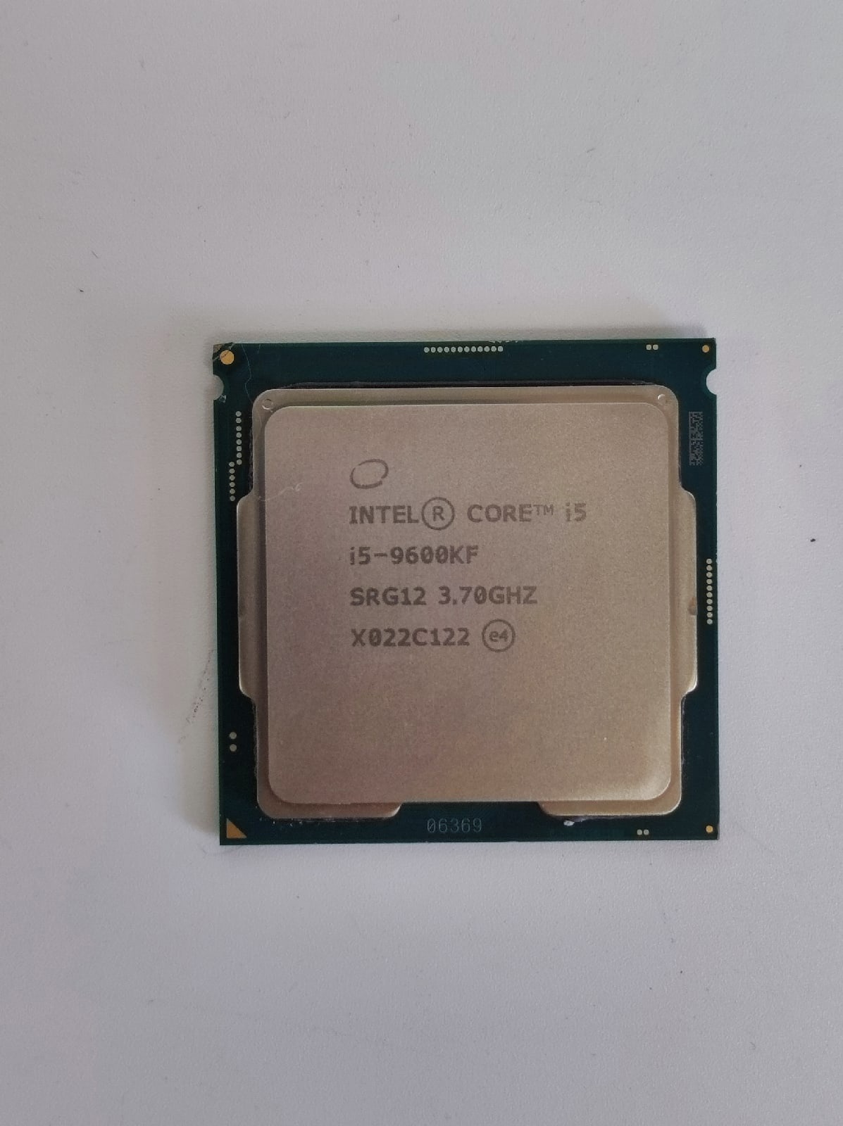 Процессор Intel Core i5-9600KF 6x3.7GHz (Boost 4.6GHz) 95W LGA 1151-v2 (TR)  avers.shop